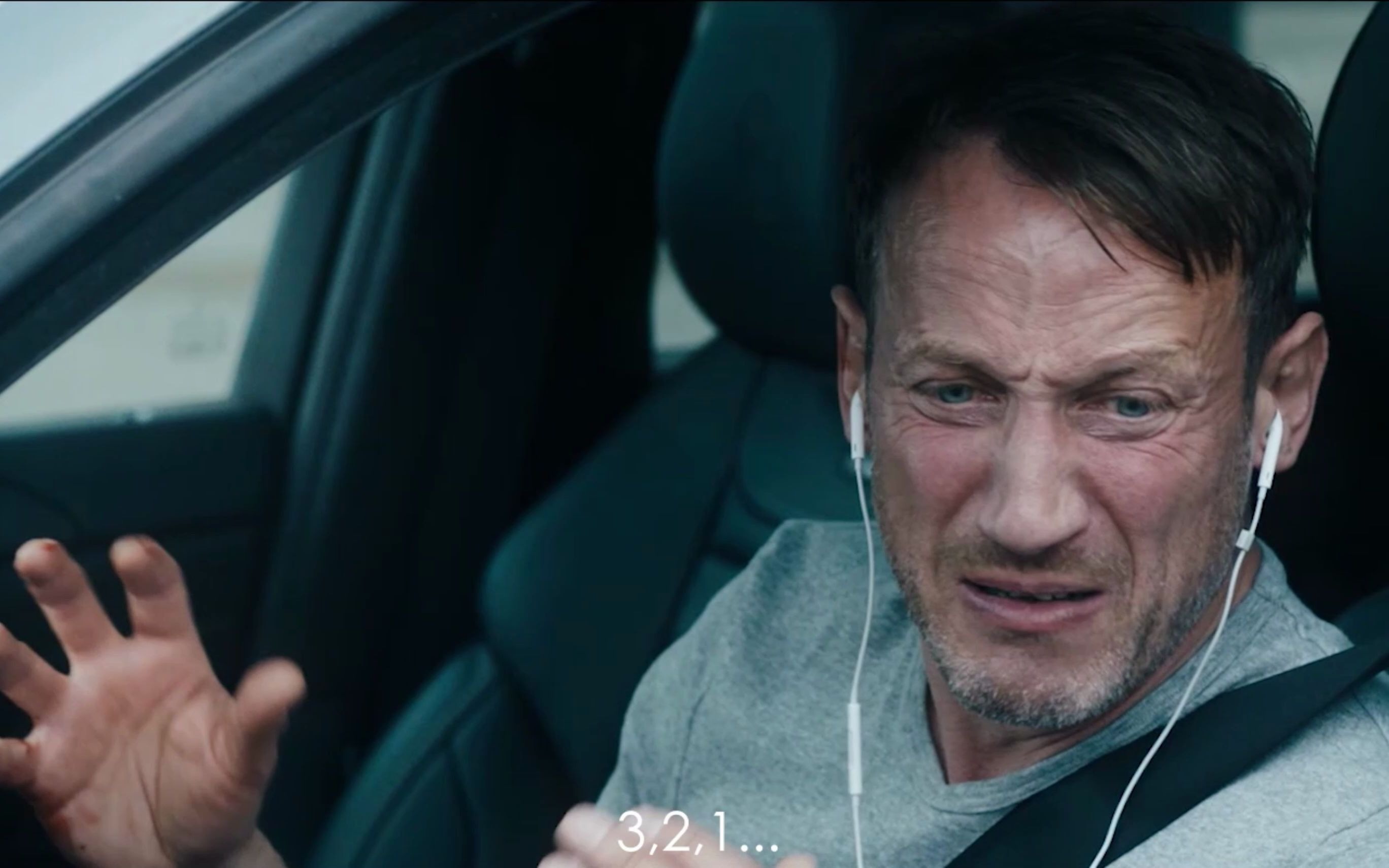 超清宽幅中字预告《急速逃脱/steig. nicht. aus!》