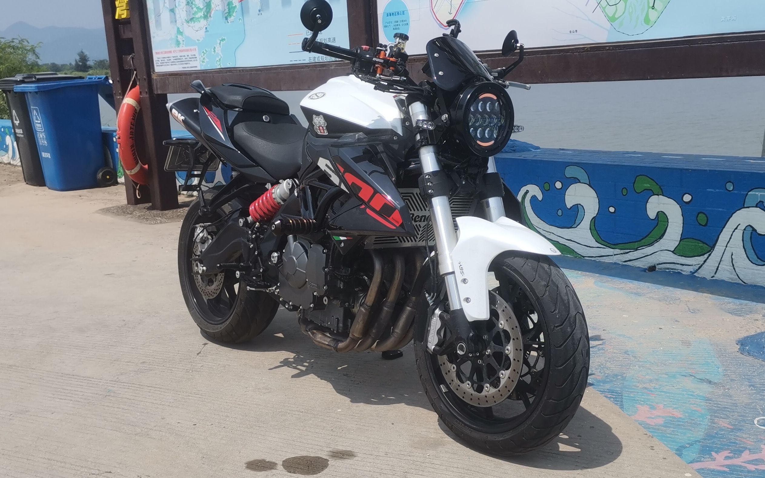 身高1米6是如何驾驭两百多公斤的黄龙600?(内附百公里加速和5档极速)