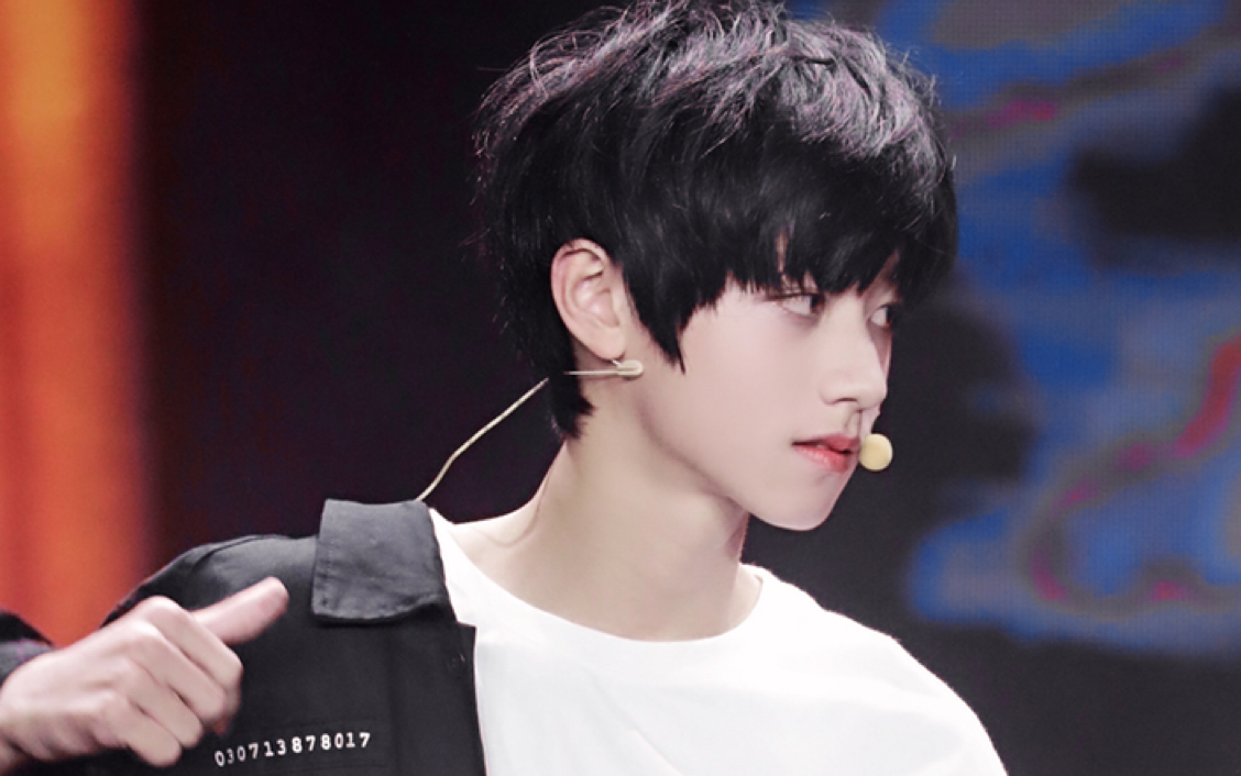 朱志鑫心口朱砂跨时代竖屏focus