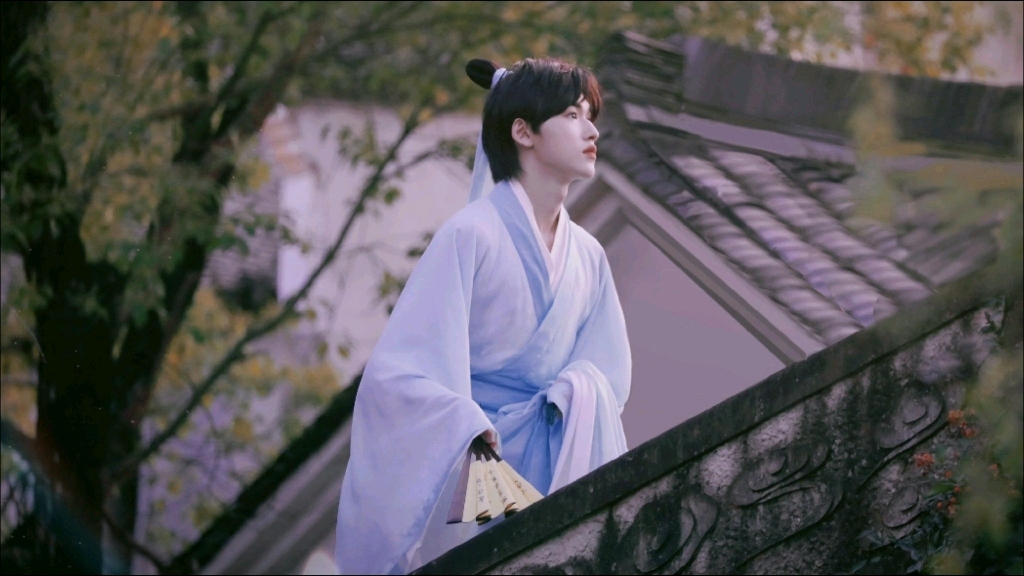 宋亚轩原来轩轩17年就已经展示过戏腔了呀