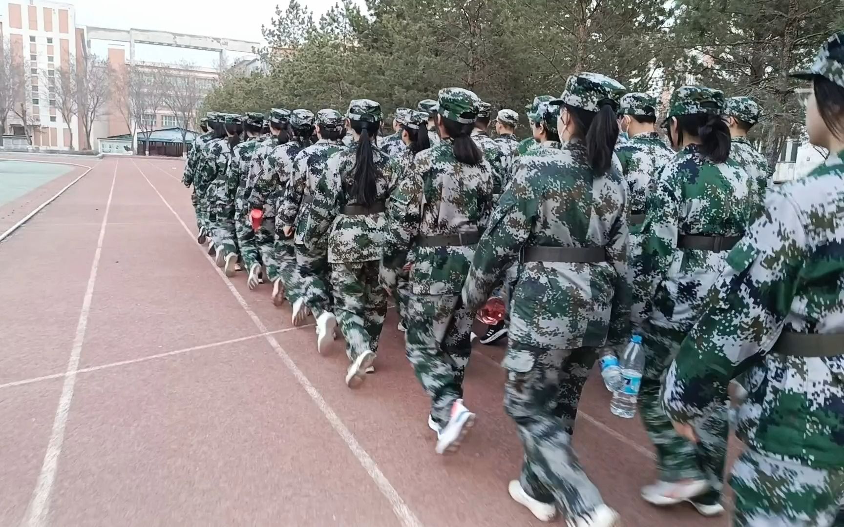新疆石河子市第二中学图片