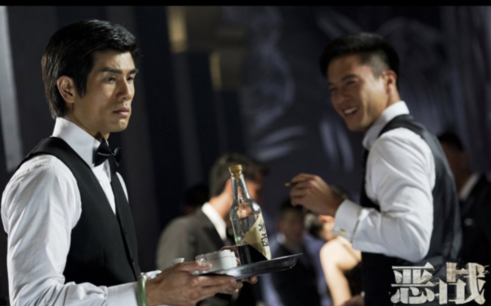 "听说没人能接你十招,我觉得我可以",龙七靠拳头打下上海滩的半壁江山