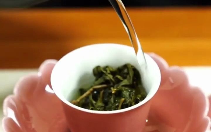 喝懂台湾茶|梨山乌龙怎么泡?1分钟读懂台湾高山茶的冲泡和品鉴~哔哩哔哩bilibili