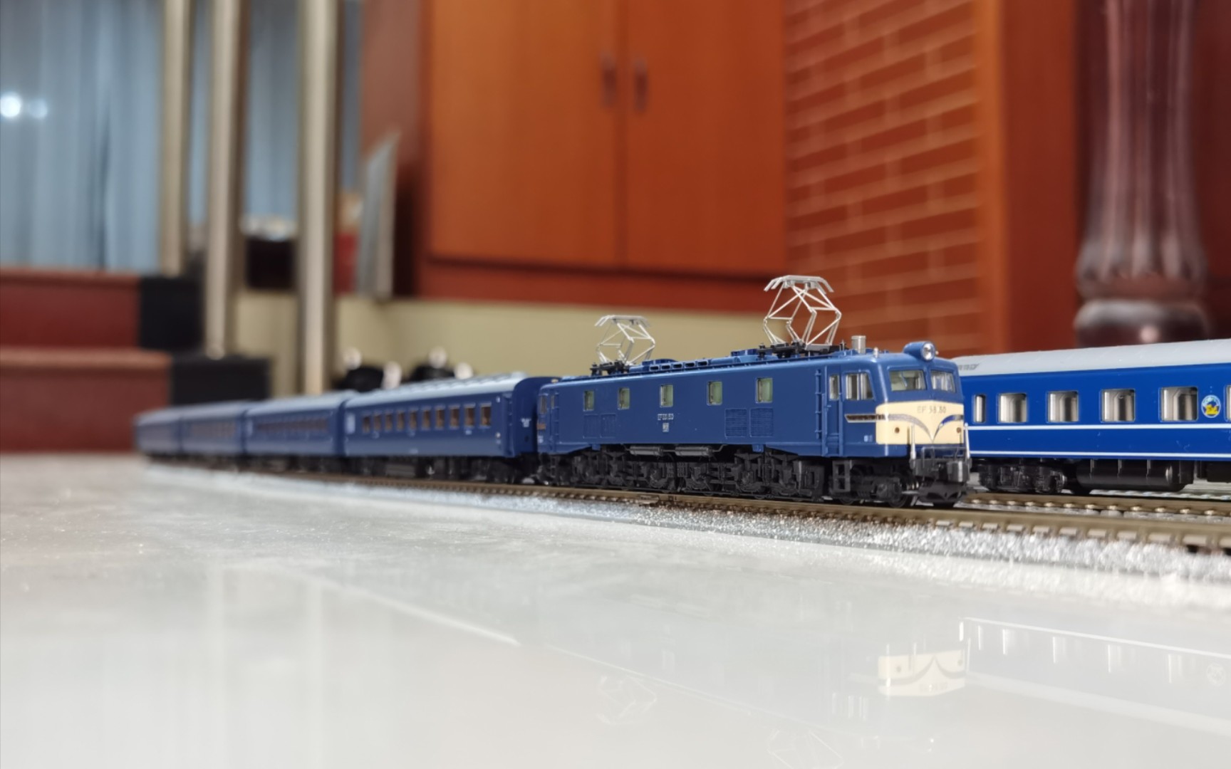 【火车模型】kato出品n比例ef58 150牵引寝台急行「北国」行驶