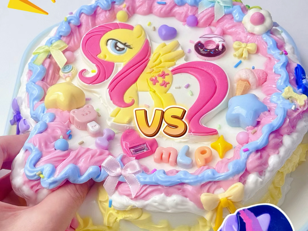 博主🆚我做捏捏😱超大柔柔彩虹蛋糕也能捏⁉️