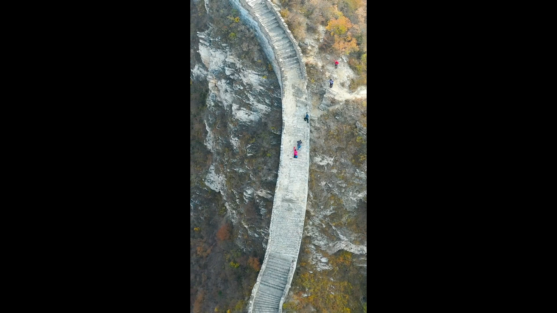 [图]这就是万里长城最危险的一段，箭扣长城垂直尽达90度，古人是如何修建的？