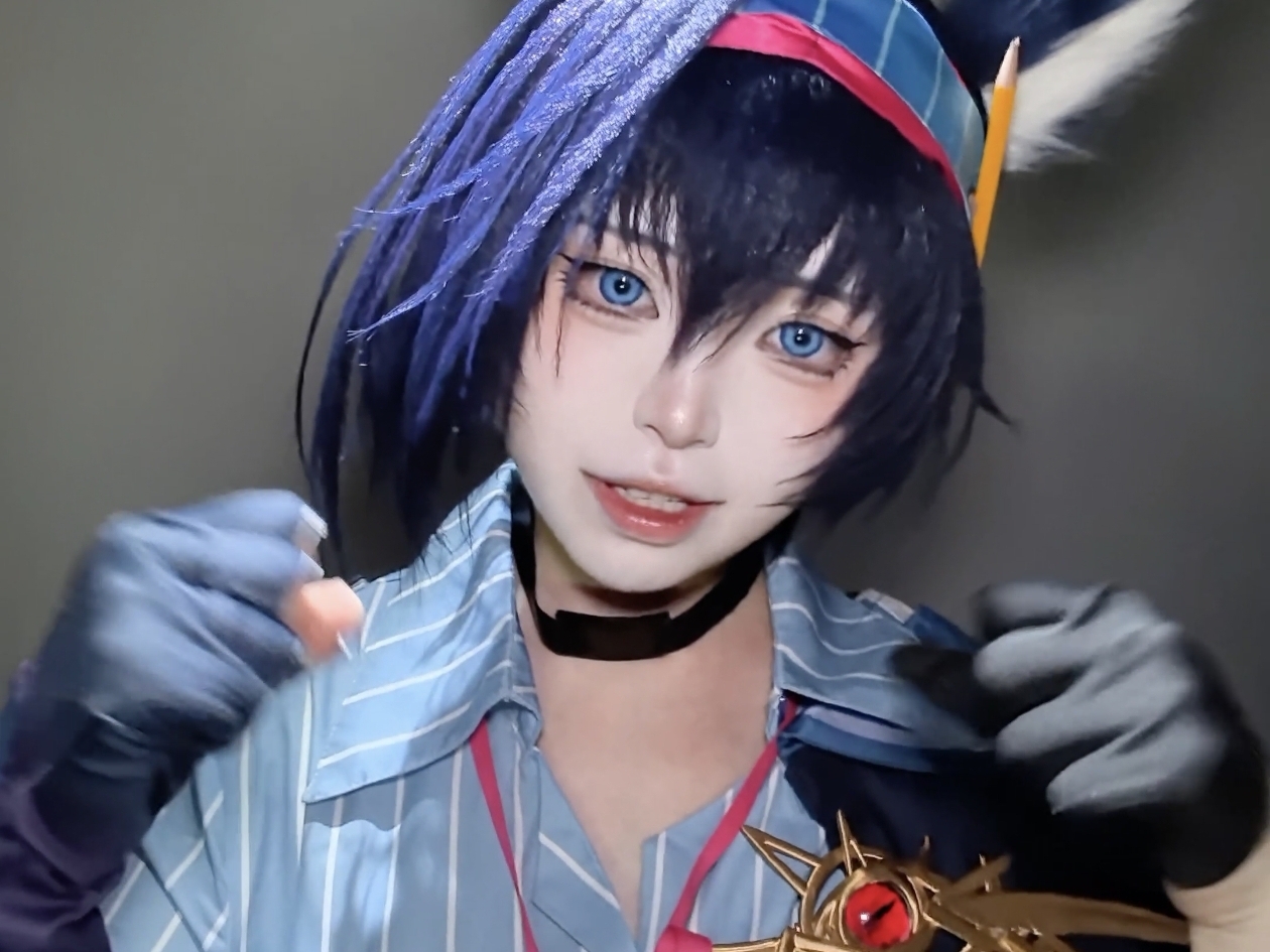 大猫撒娇威力如斯