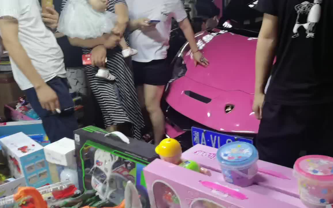 虎牙-集梦会长超跑_2020-06-09-2140_06-09-2150_兰博基尼svj摆摊