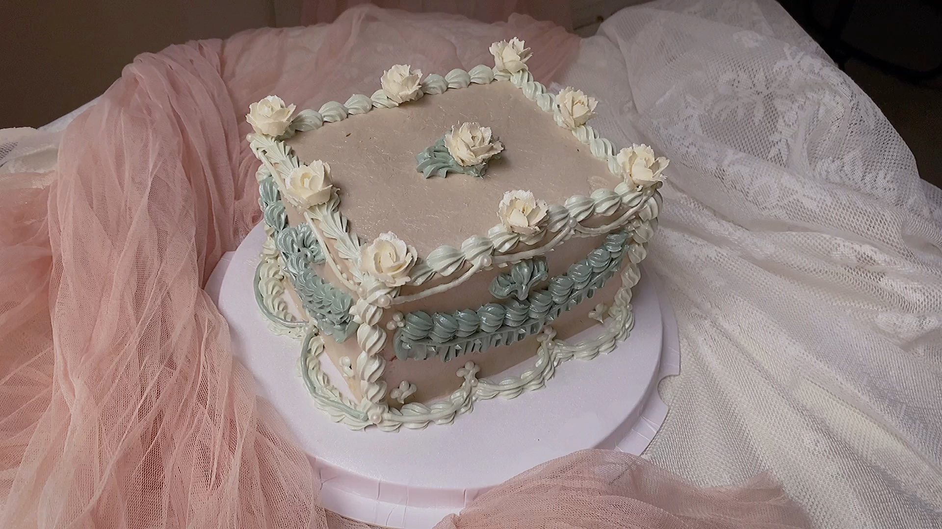 法式复古裱花蛋糕