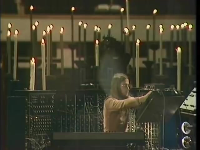 [图]橘梦乐团 Tangerine Dream - 1975年大教堂音乐会 | Live at Coventry Cathedral