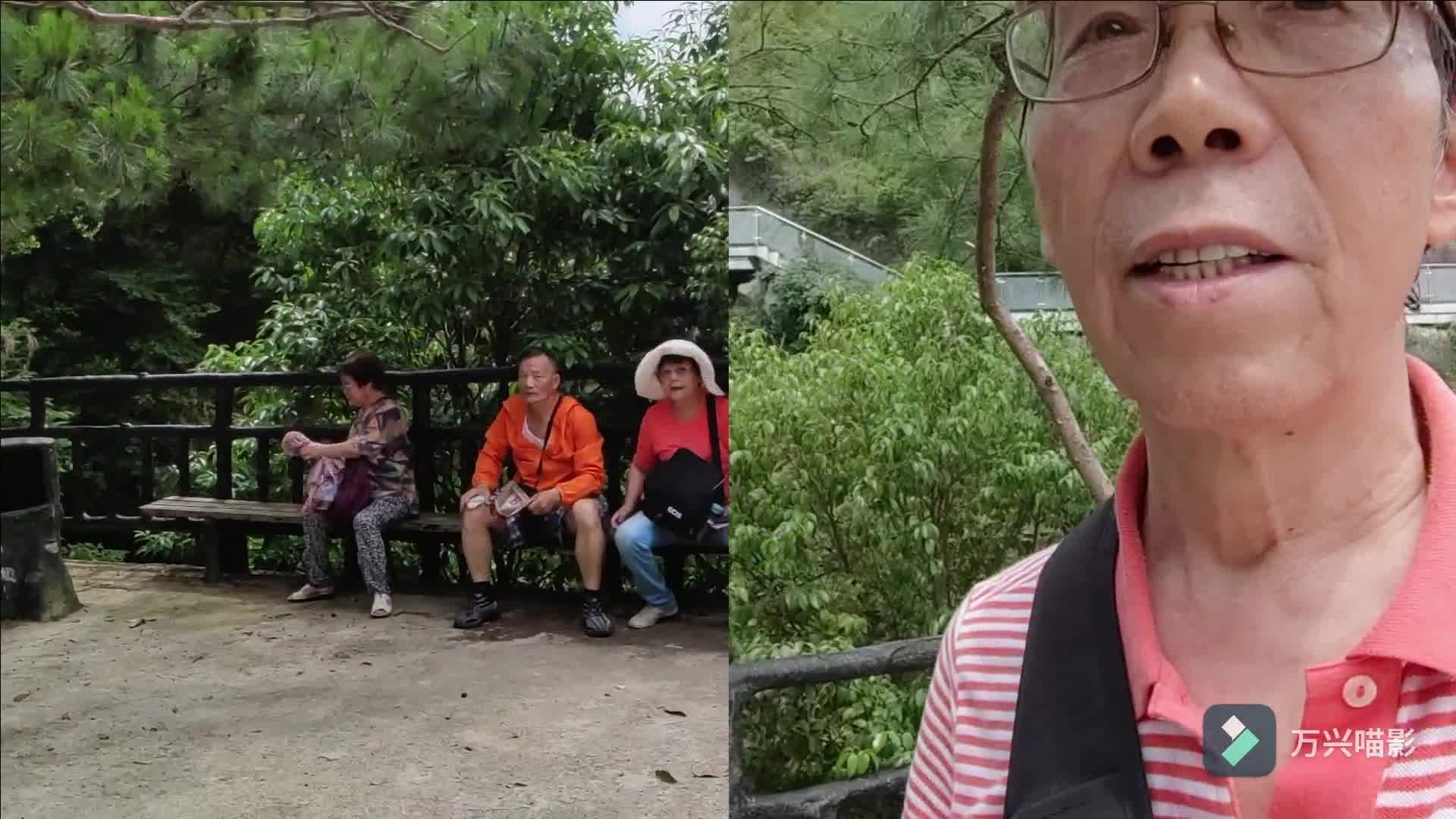 [图]浙江龙穿峡风景区（高山上流云）