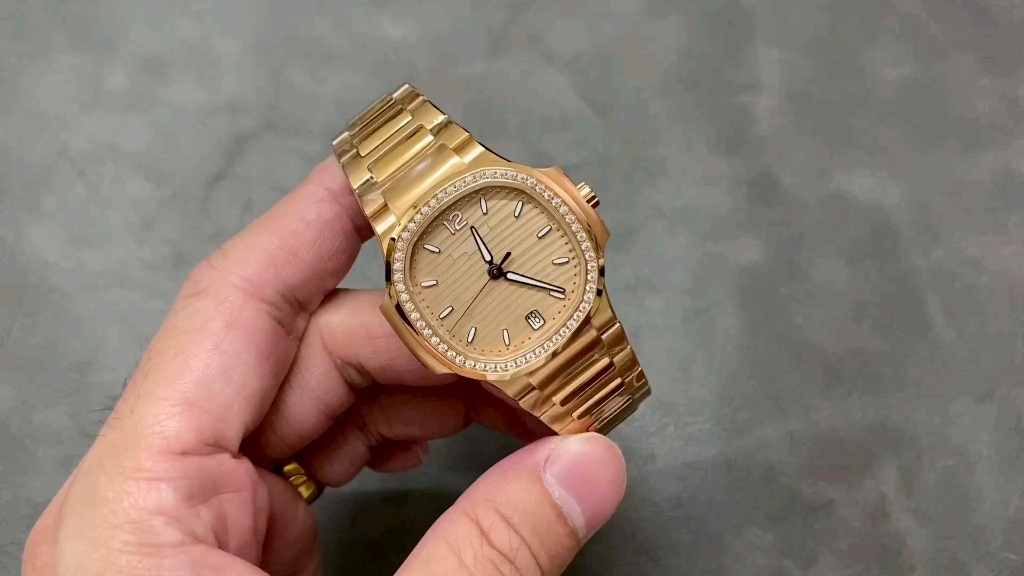 百达翡丽 鹦鹉螺 7118 女款机械 目前最顶级