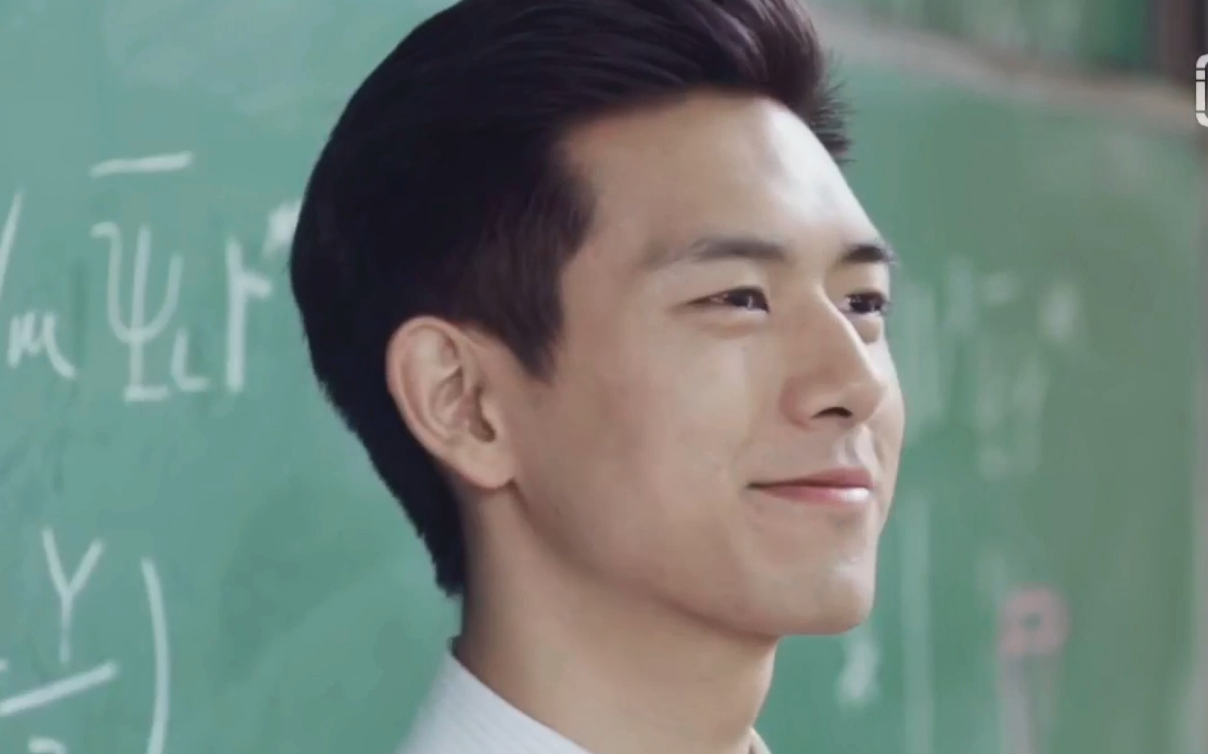 奇葩朵朵承包李现的酒窝