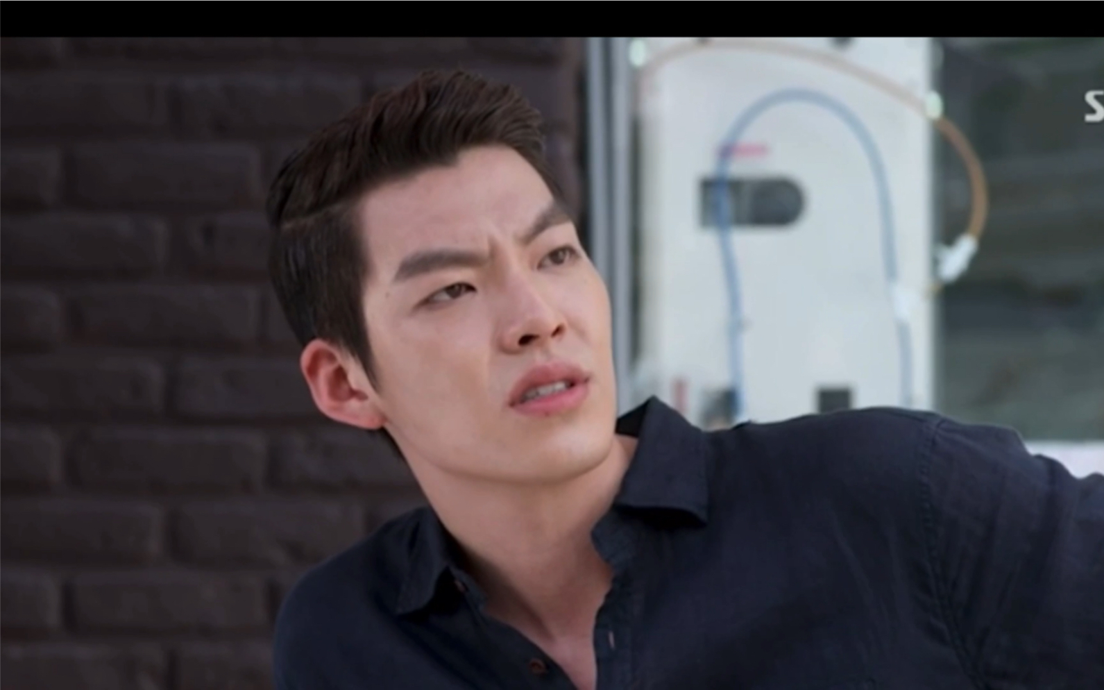 【继承者们】崔英道在街头与人发生口角,遭对方嘲讽无力还手