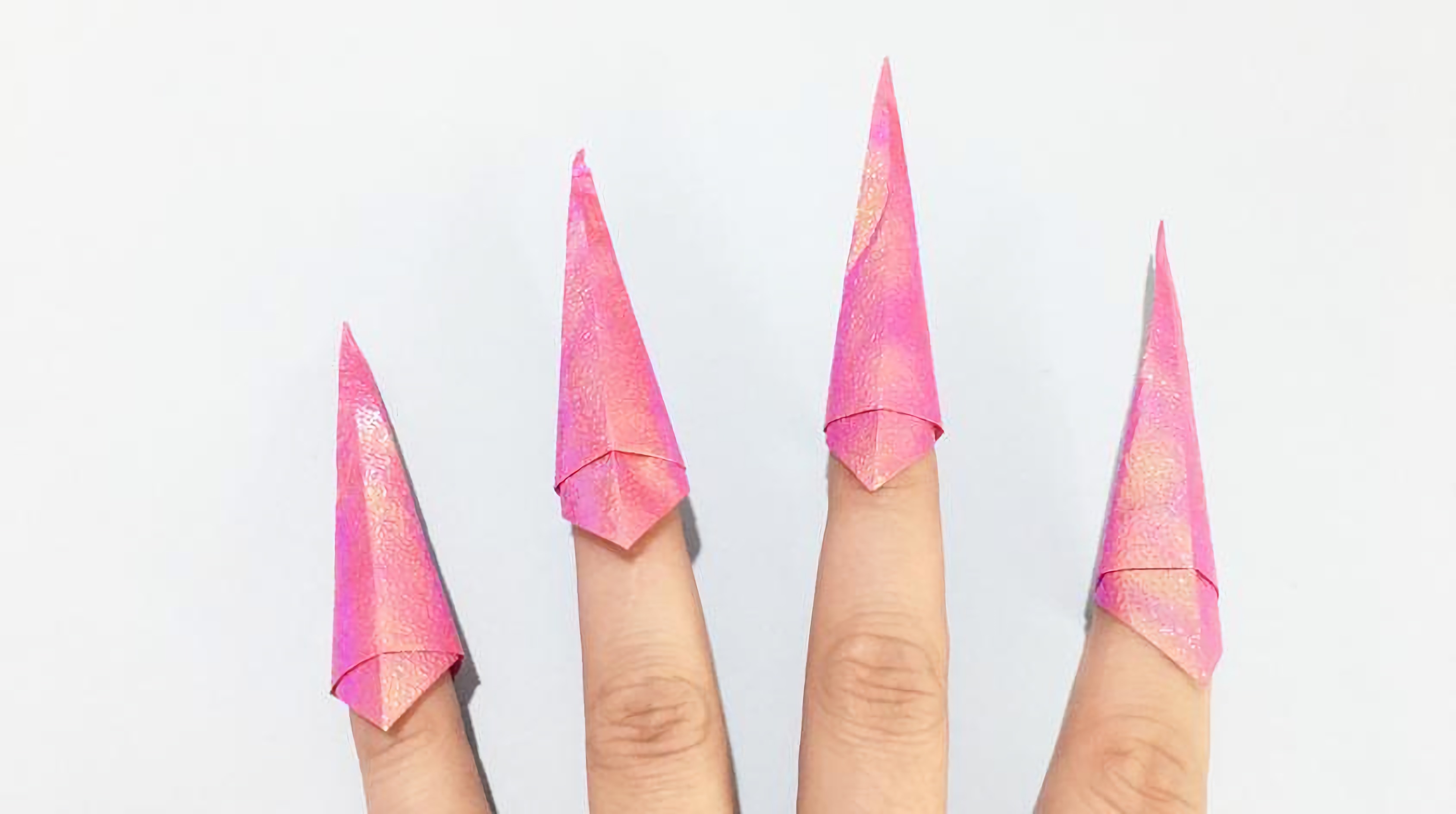 小时候很多人都玩过的长指甲,还有谁记得怎么折?手工折纸视频