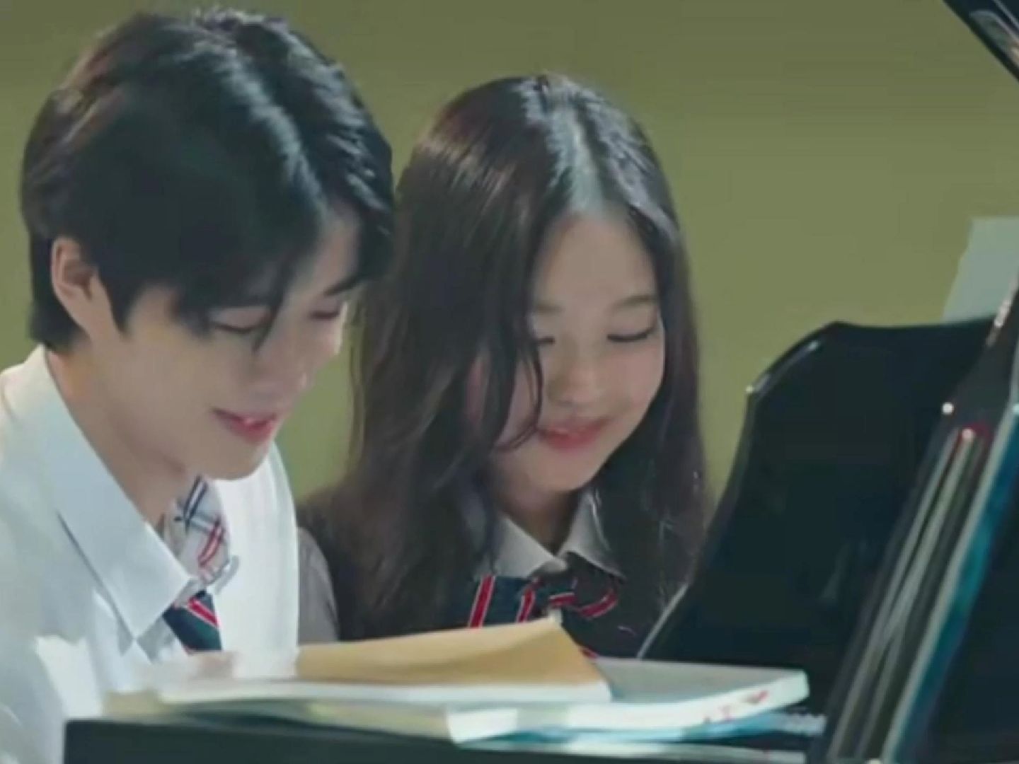 [少男少女的恋爱]秀敏×东旭|"我的初恋在回忆里变成永恒…"