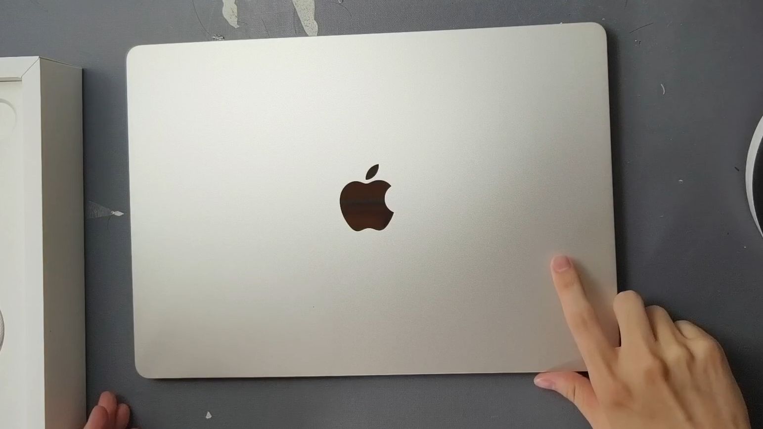 [图]开箱 | 我的第一台 MacBook Air