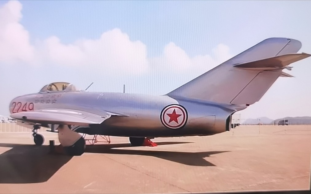 志愿军空军米格15比斯王海2249号涂装威骏148套件