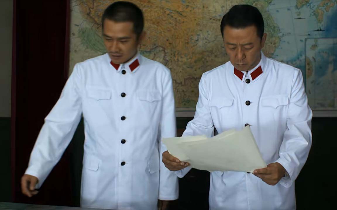 父母爱情27安杰给来采风的夏老师当模特作画被岛上人传流言