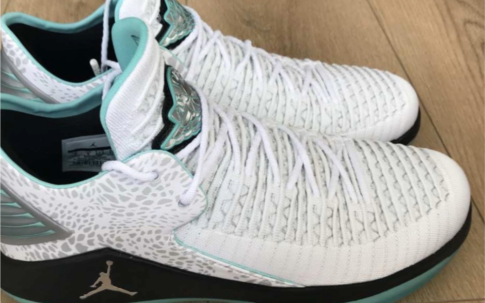 郭艾伦pe,第一个签约aj的亚洲运动员.