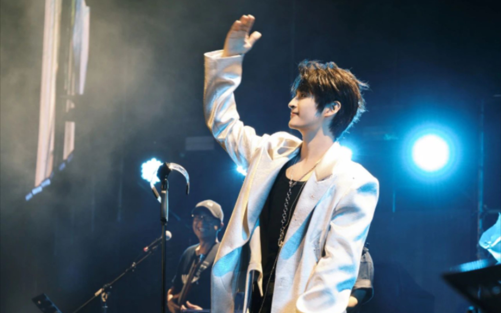 【张远‖0713再就业男团】珠海沙滩音乐节远远唱歌部分