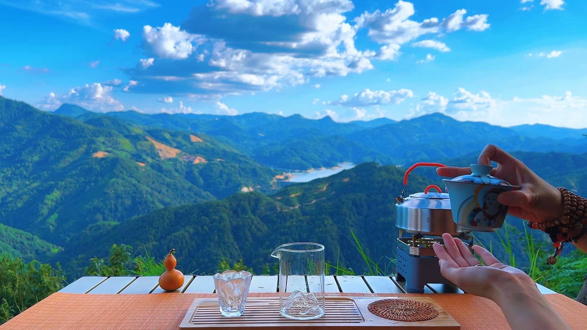 带节奏的户外喝茶,看美景品茶香.