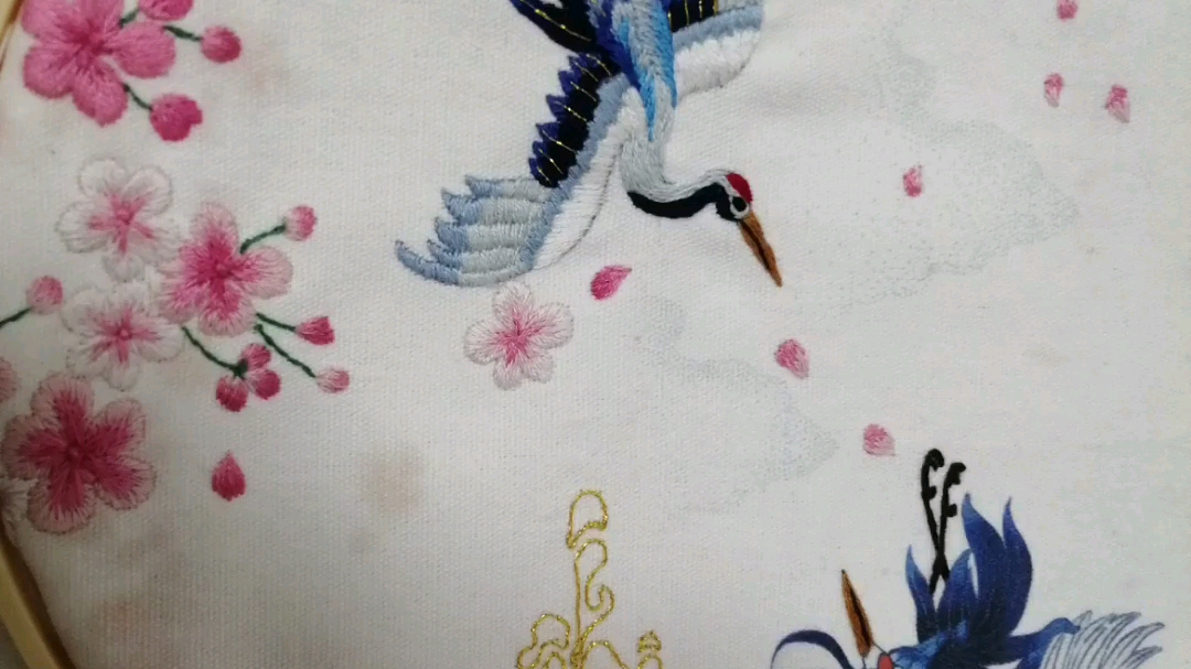手工刺绣鹤遇桃花