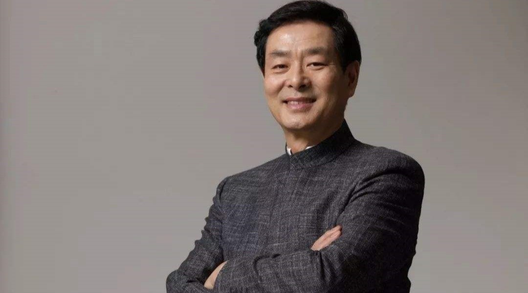 老戏骨濮存昕自称演的戏没人看,曾经的偶像男神近况却令人心酸_哔哩