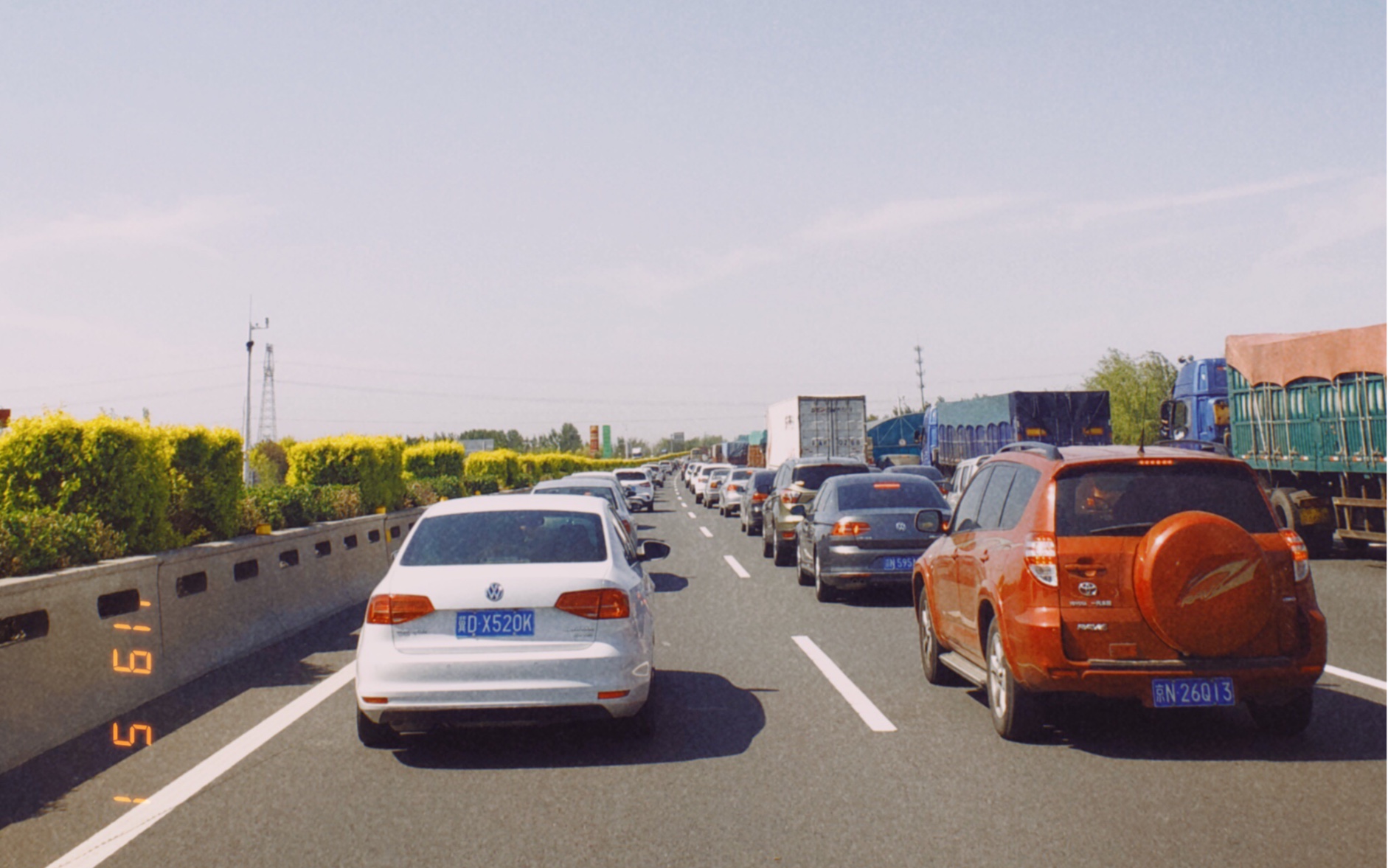 五一回家之堵车