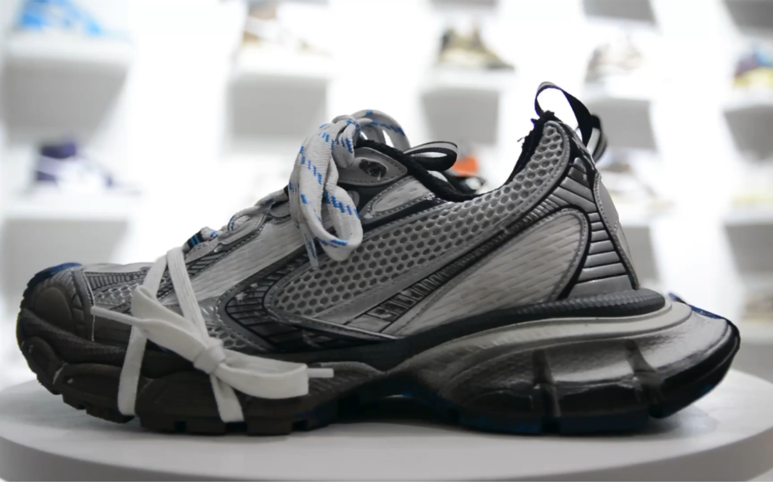 【权威实拍】balenciaga巴黎世家 3xl 做旧老爹鞋 银蓝 泥染