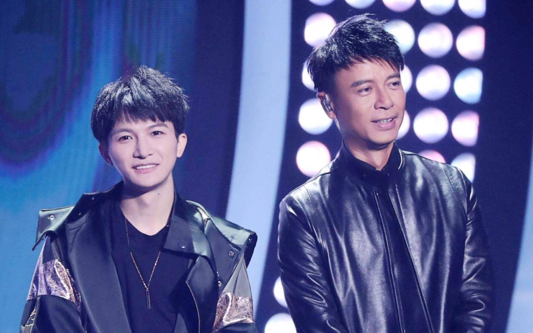 因为一首歌入坑一个组合李克勤x周深靓声合唱天下有情人