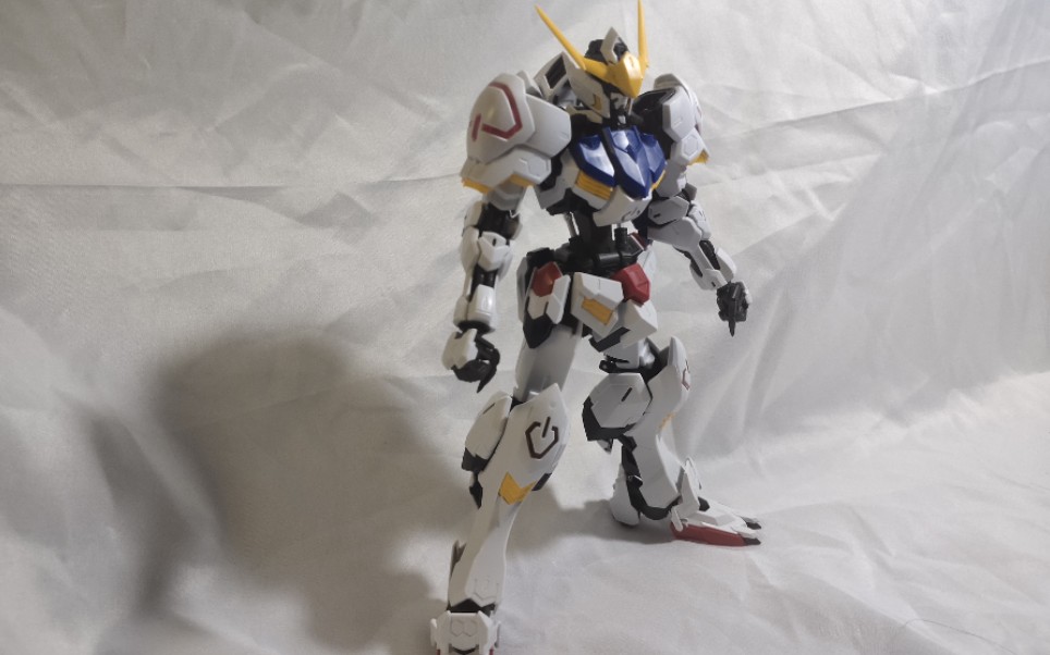 绽放的铁之花,铁华团の白色恶魔,巴巴托斯第四形态摆姿