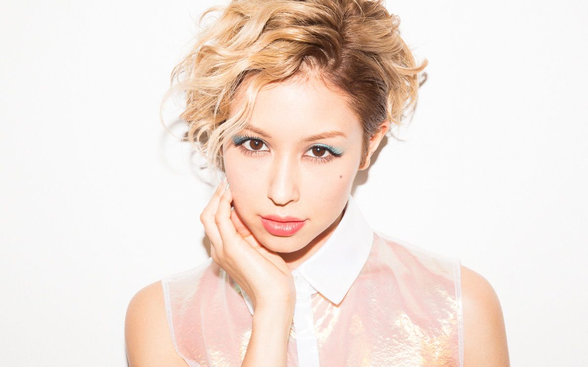 beni / 安良城红 - 《kiss kiss kiss》