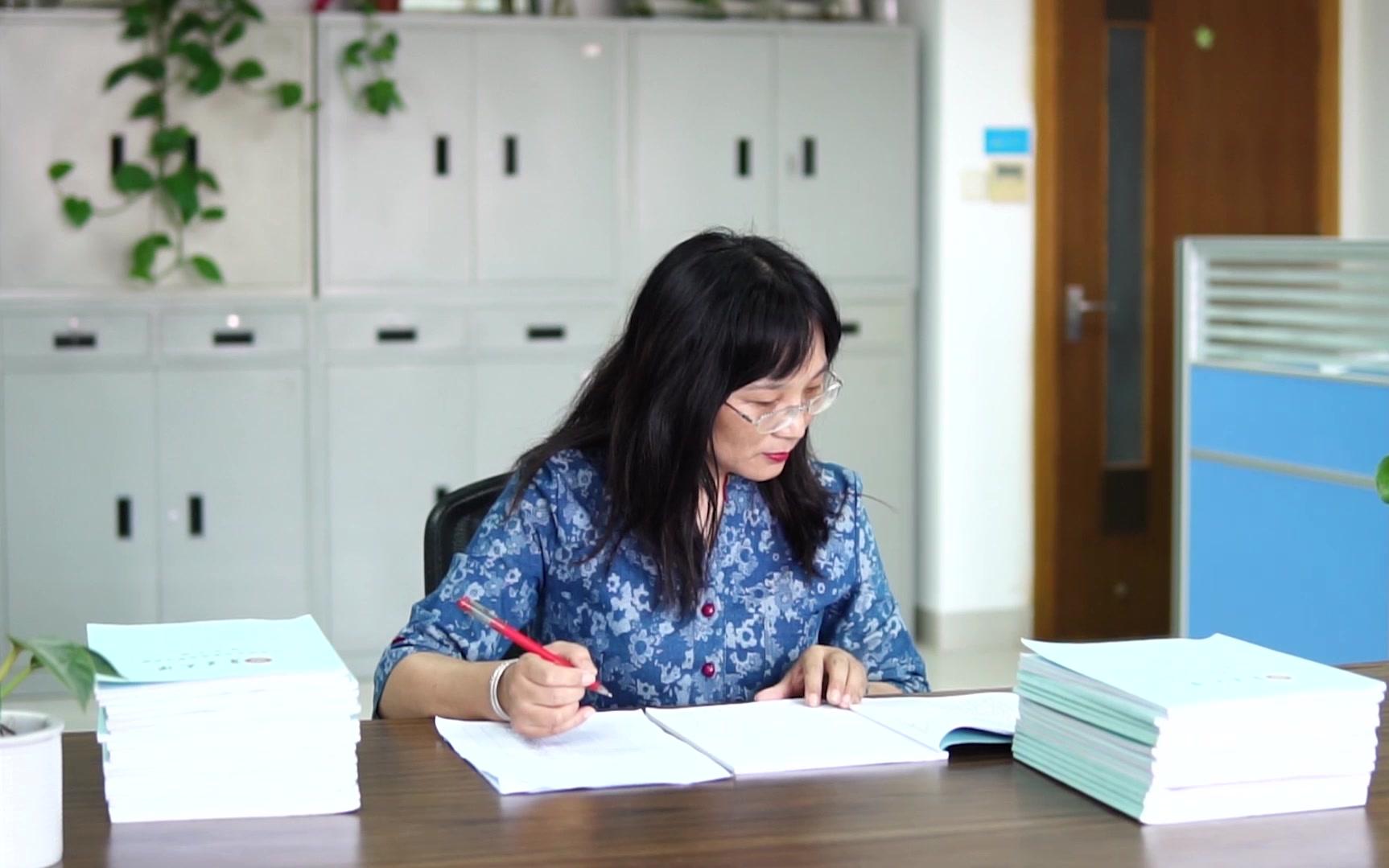 集美大学最受学生欢迎的老师评选张晓红老师