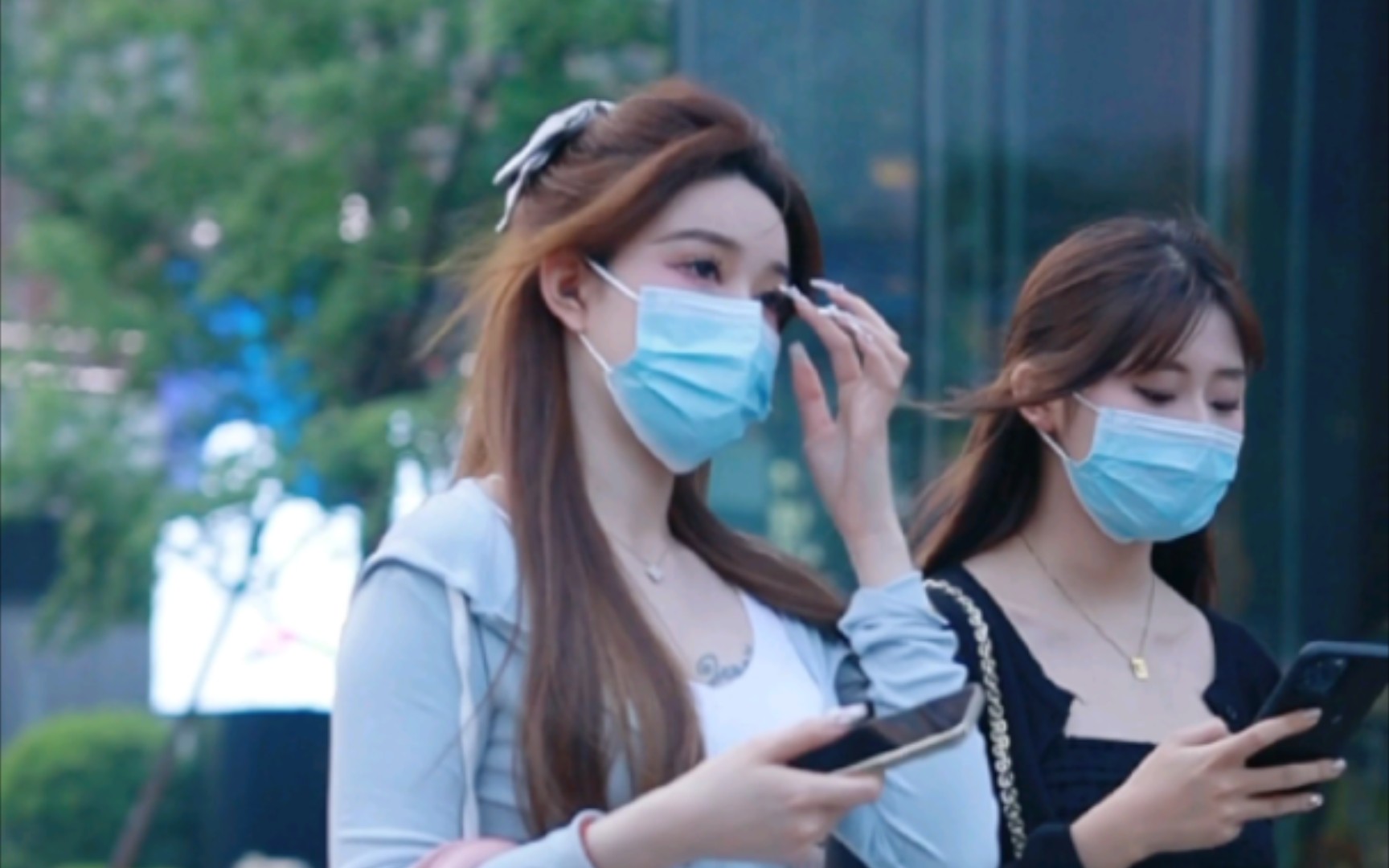 成都远洋太古里街拍,时尚漂亮美女小姐姐.