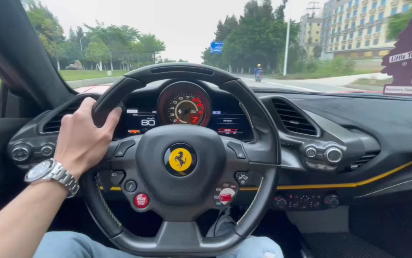 法拉利拉法试驾体验vlog附战利品