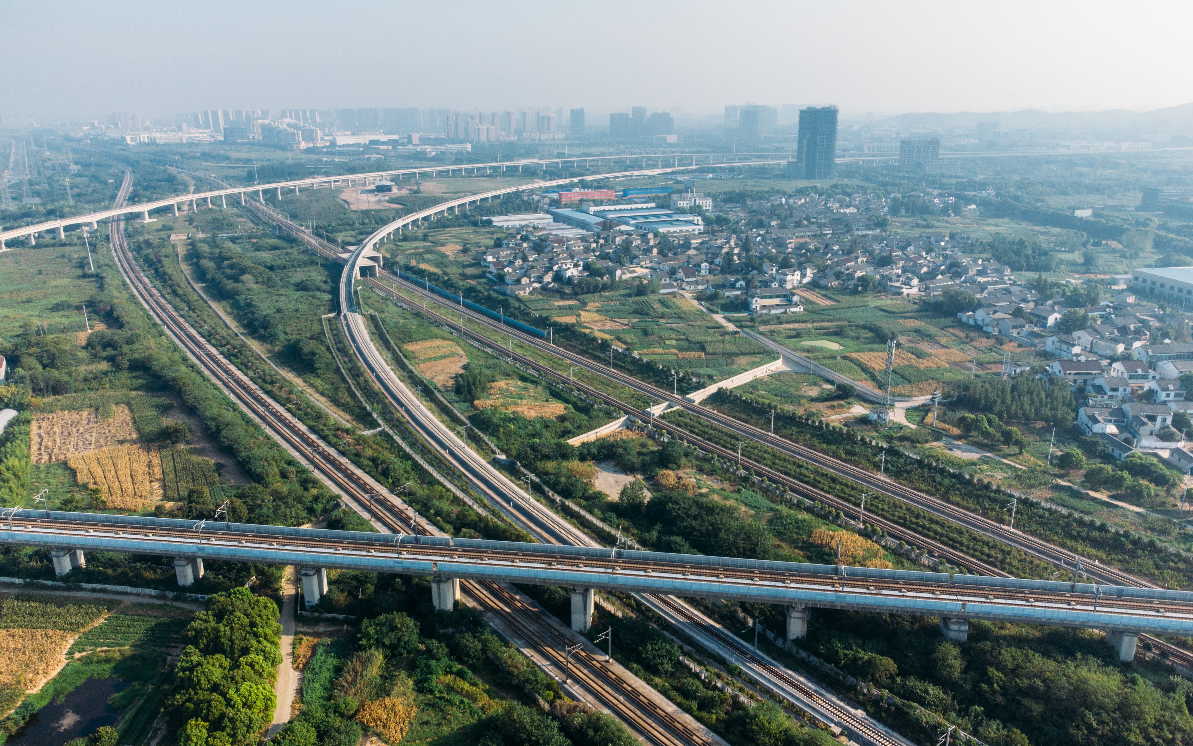 [图]【铁路】小城夏天 航拍铁路