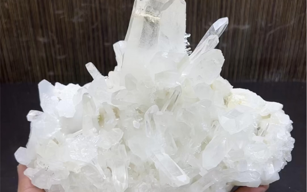 日本律双晶水晶 18cm 广西河池