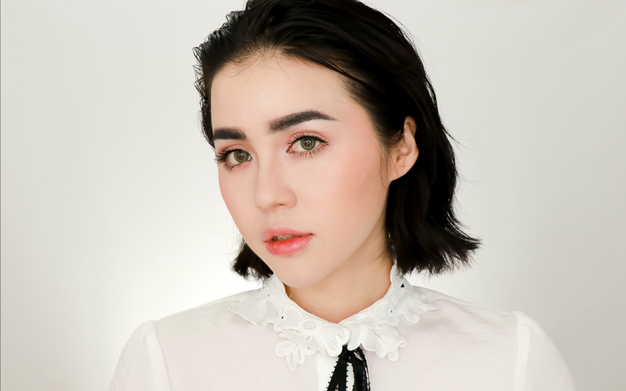 【Joncy】莉莉柯林斯LilyCollins 仿妆教程 带你们重温白莉莉的曾经哔哩哔哩bilibili