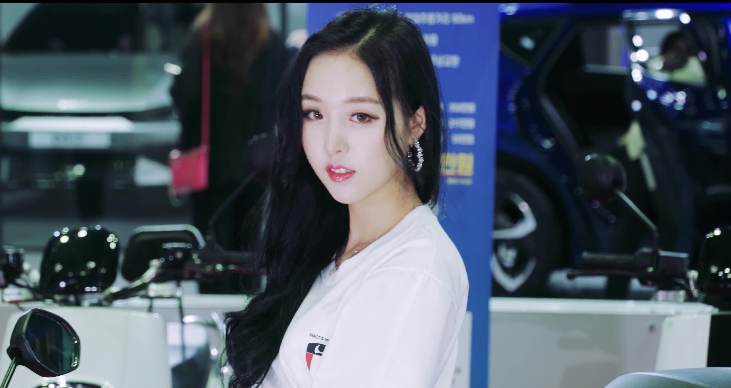 2021ev潮流韩国 racing model 金佳恩kim ga on唯美超清饭拍秀