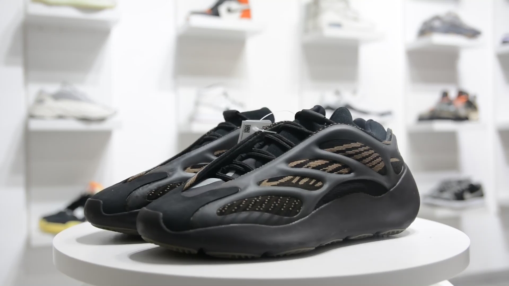 纯原yeezy 700 v3 "clay brown"黑铜  高清视频鉴赏7815