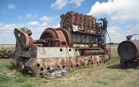 看着像废弃铁疙瘩的发动机竟然还能启动-猫哥的视界--默认收藏夹-哔哩