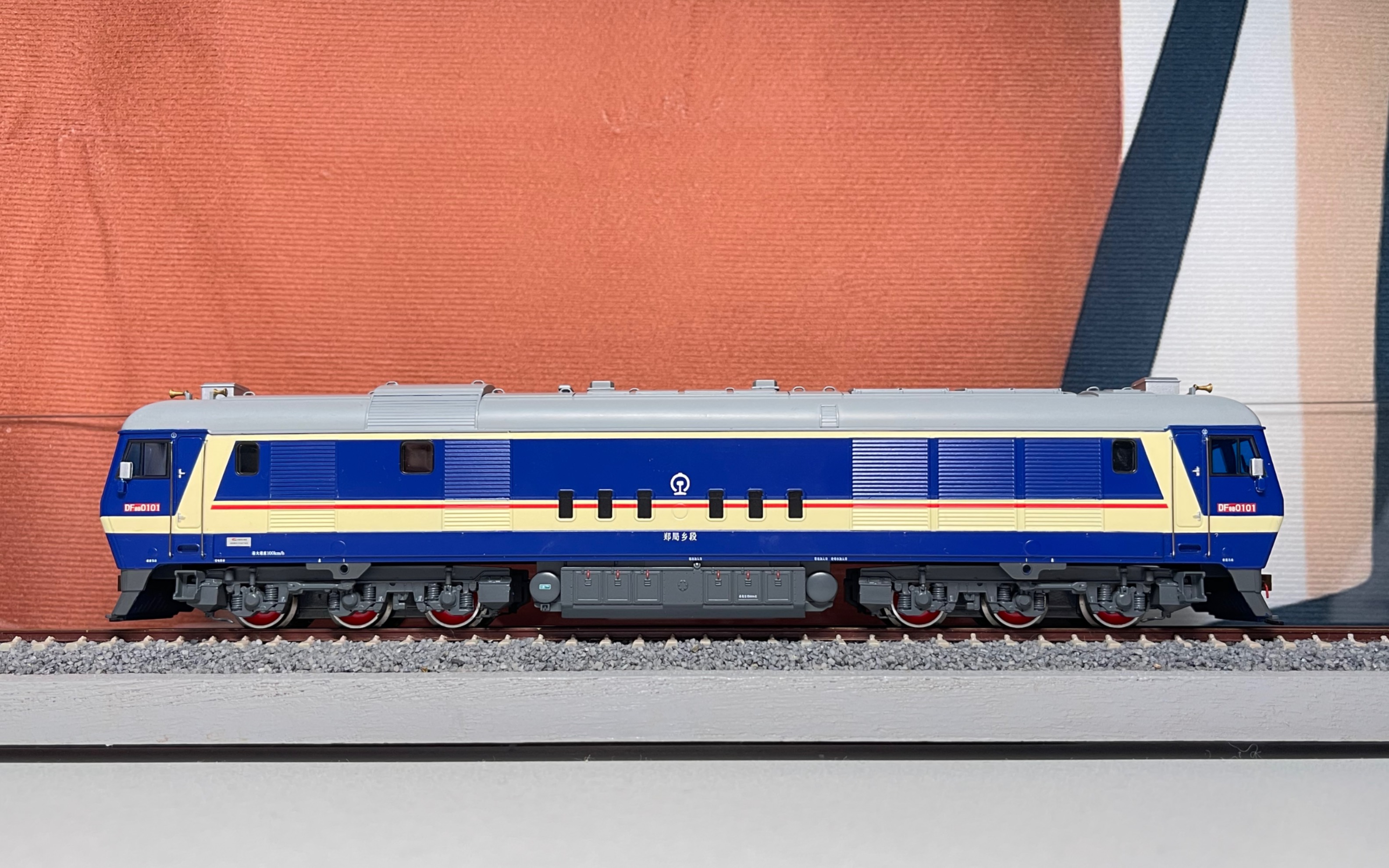 火车模型东风8b内燃机车模型数码音效展示