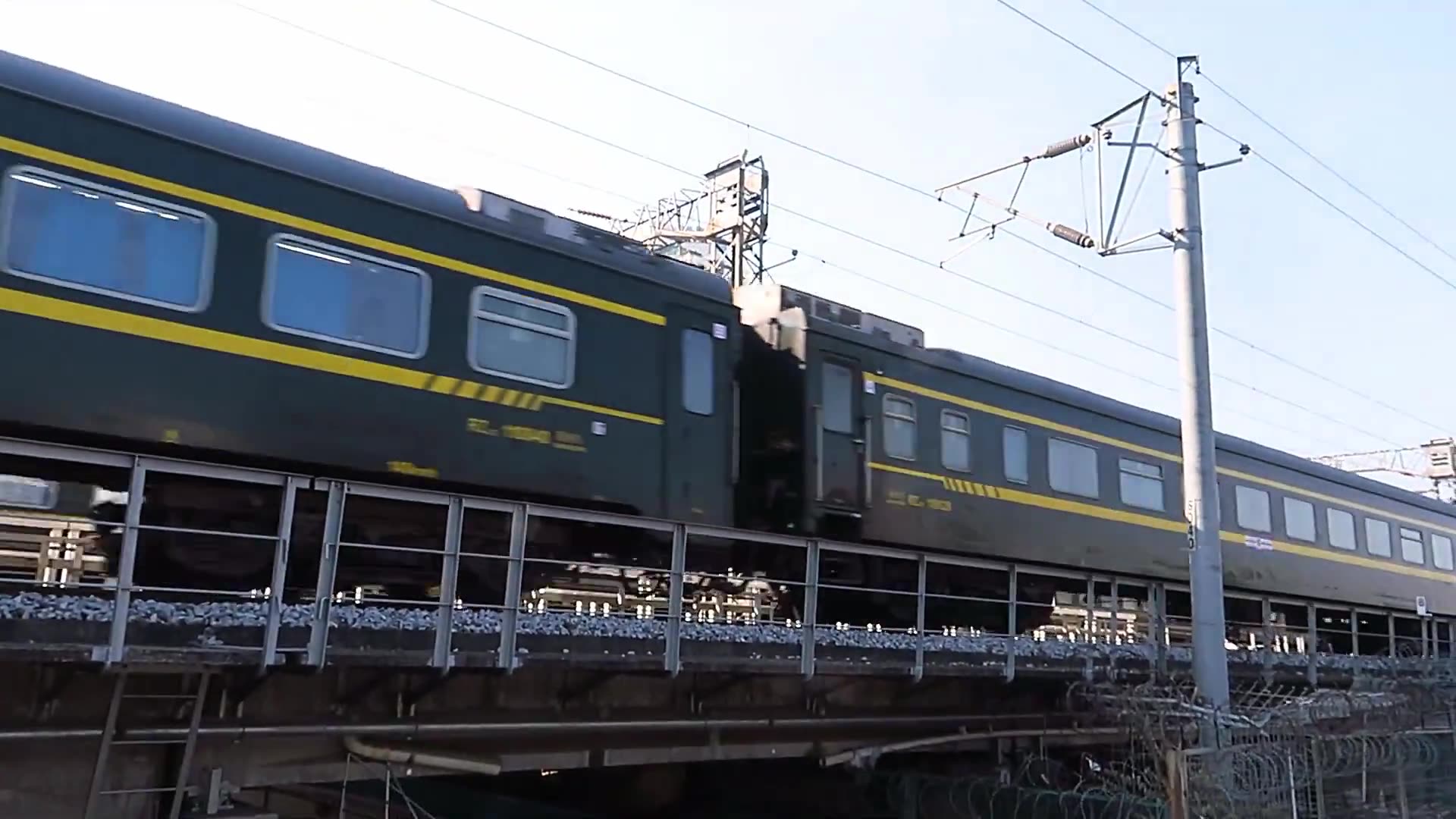 【库存】crh1a(c7032)以及t8370和0t101的会车