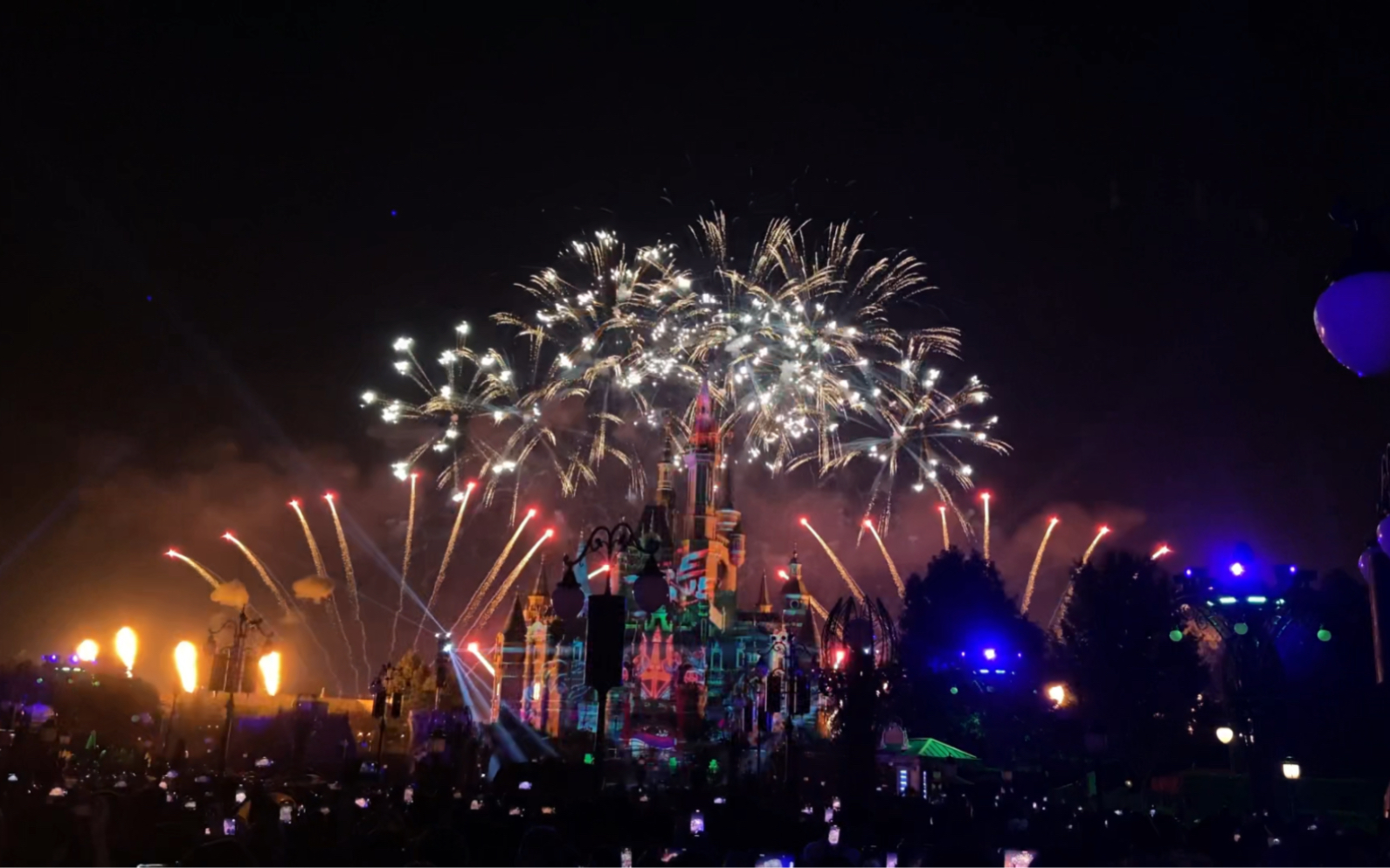 上海迪士尼 万圣节烟花 20231030