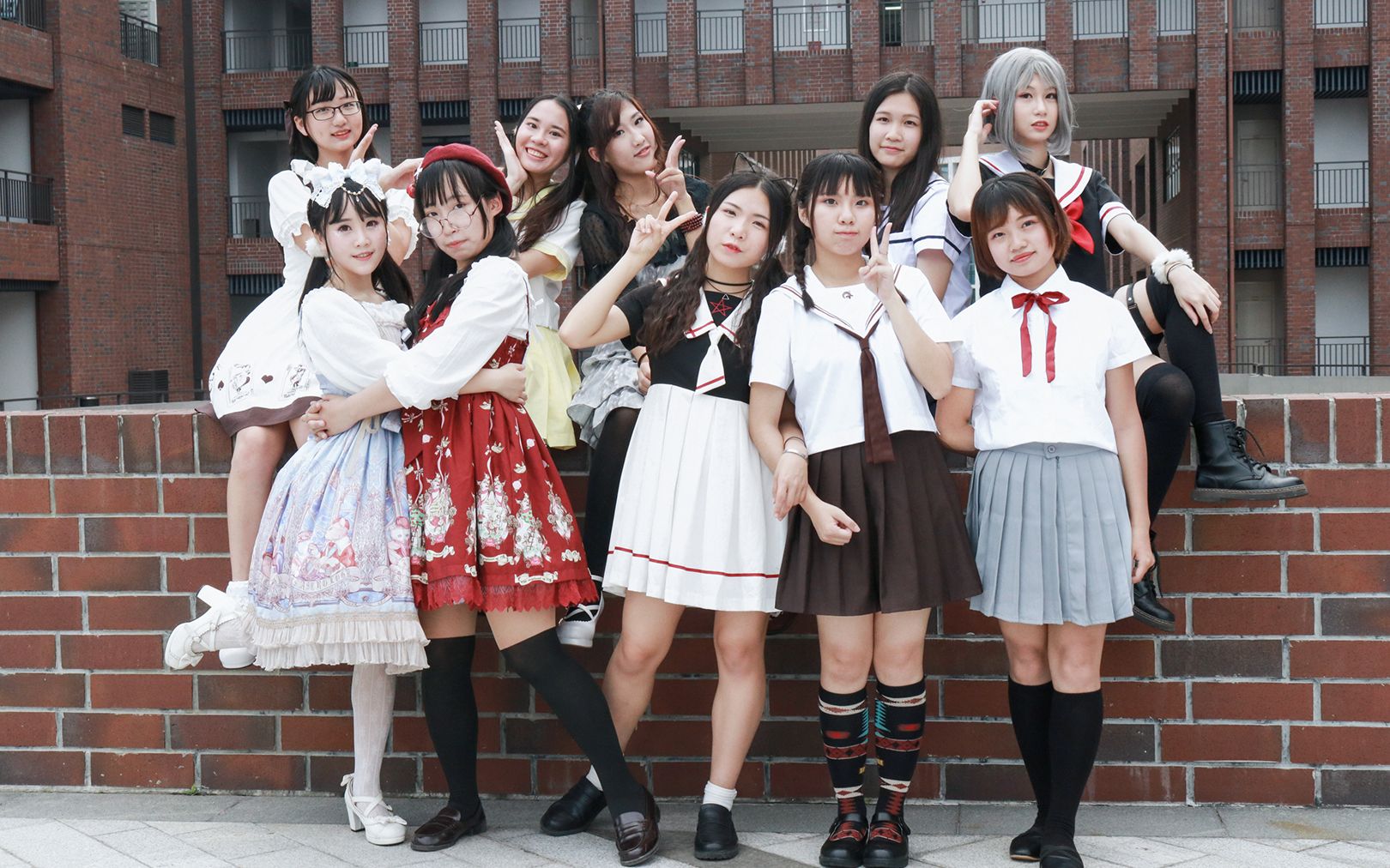 他还没有填写个人简介   关注 g 私信 = 超过 8000 万人正在使用 他