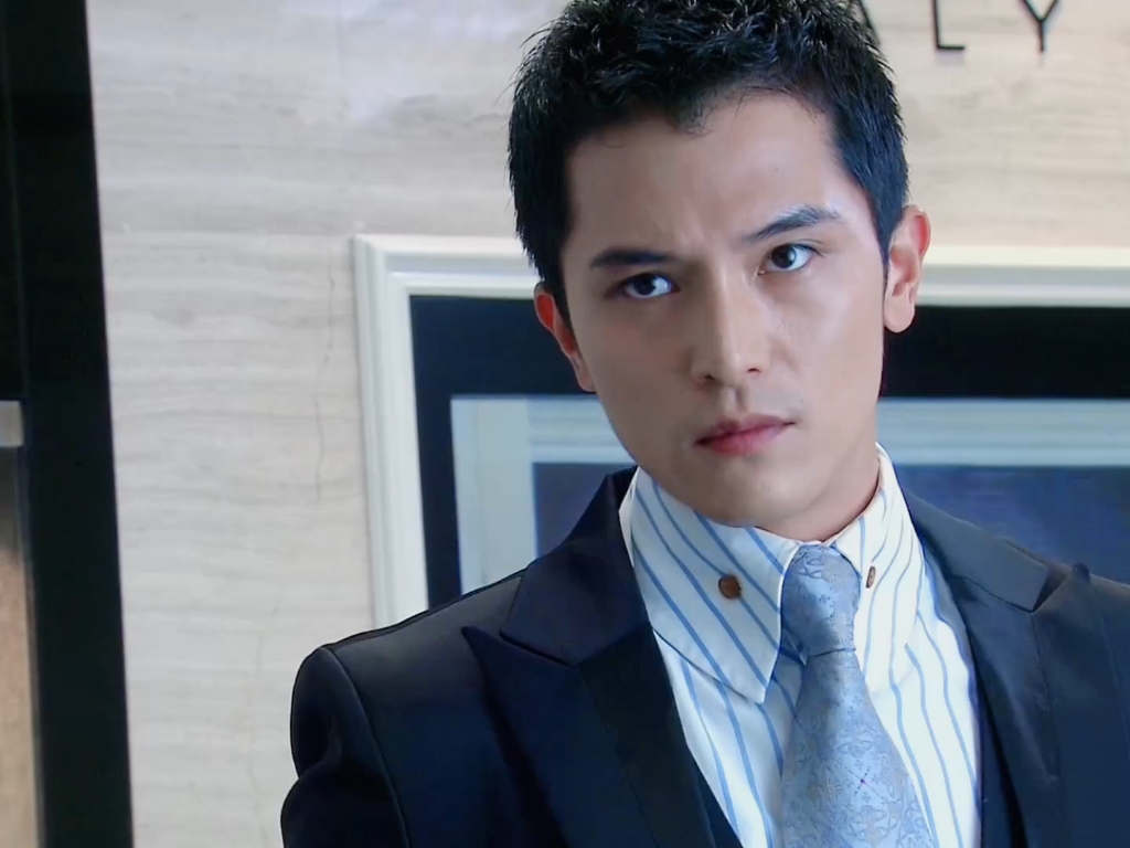 霸总还得邱泽啊!一晃项天骐那么多年了,开车扔戒指帅惨了!