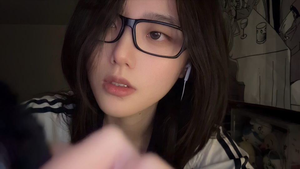 【ASMR】清除眼结石 眼科复诊 温柔医生的耳边轻语~-mmmffc-云-哔哩哔哩视频