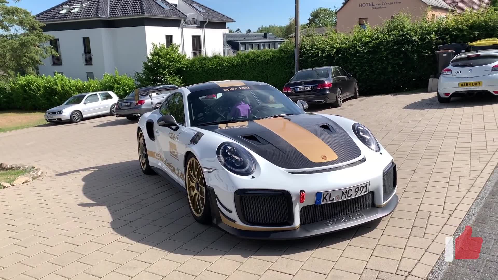 體驗紐北最速出租車保時捷911 gt2 rs mr