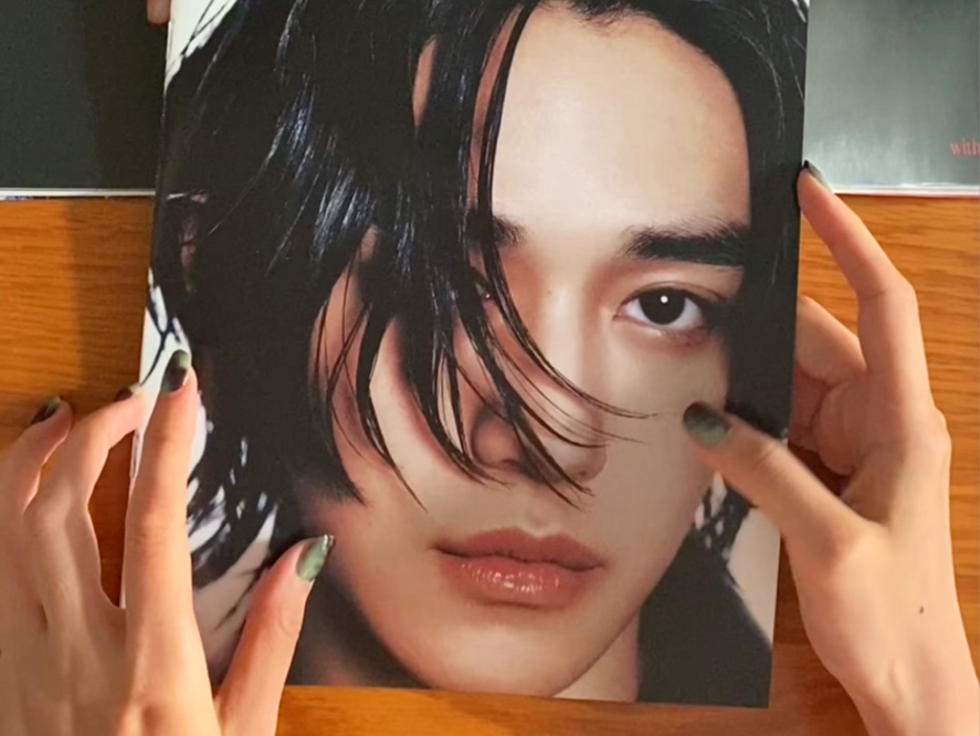 开箱lucas黄旭熙esquire杂志啦!